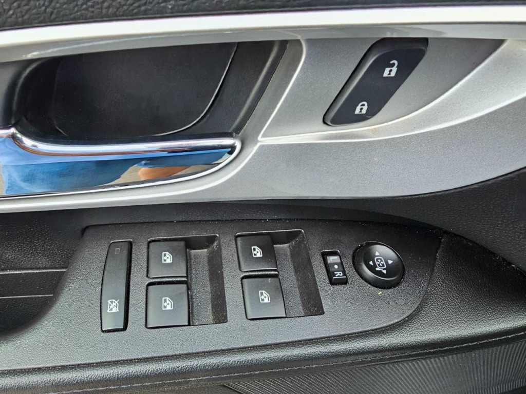 2016 Chevrolet Equinox Image 28