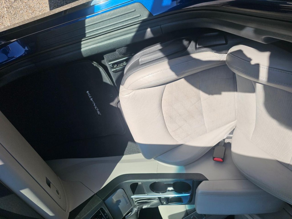 2016 Hyundai Sonata Image 16