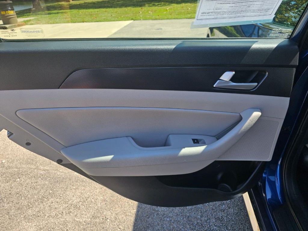 2016 Hyundai Sonata Image 21