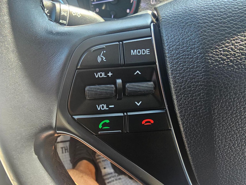 2016 Hyundai Sonata Image 32