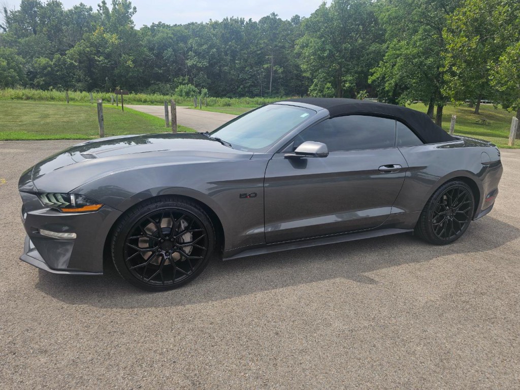 2020 Ford Mustang Image 10