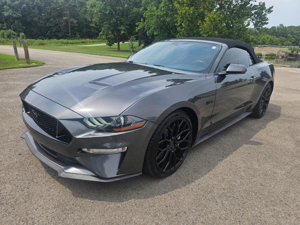 2020 Ford Mustang Image 11