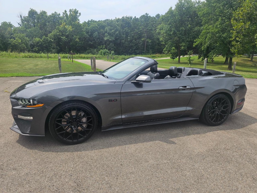2020 Ford Mustang Image 16