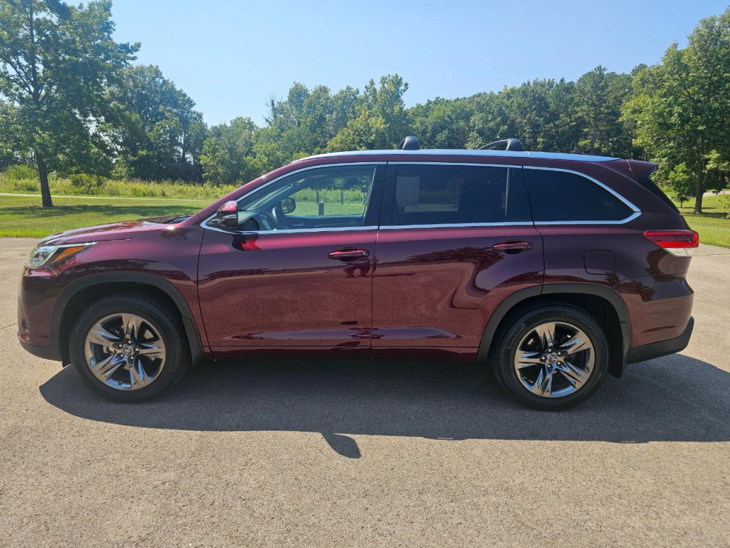 2018 Toyota Highlander Image 9