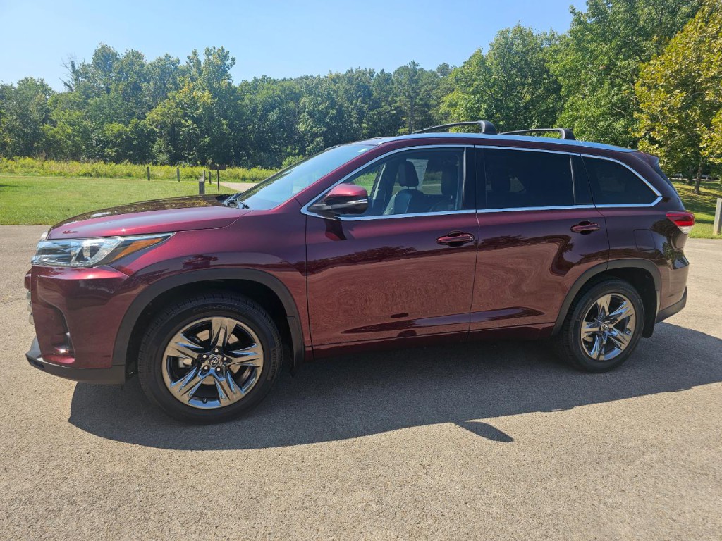 2018 Toyota Highlander Image 10