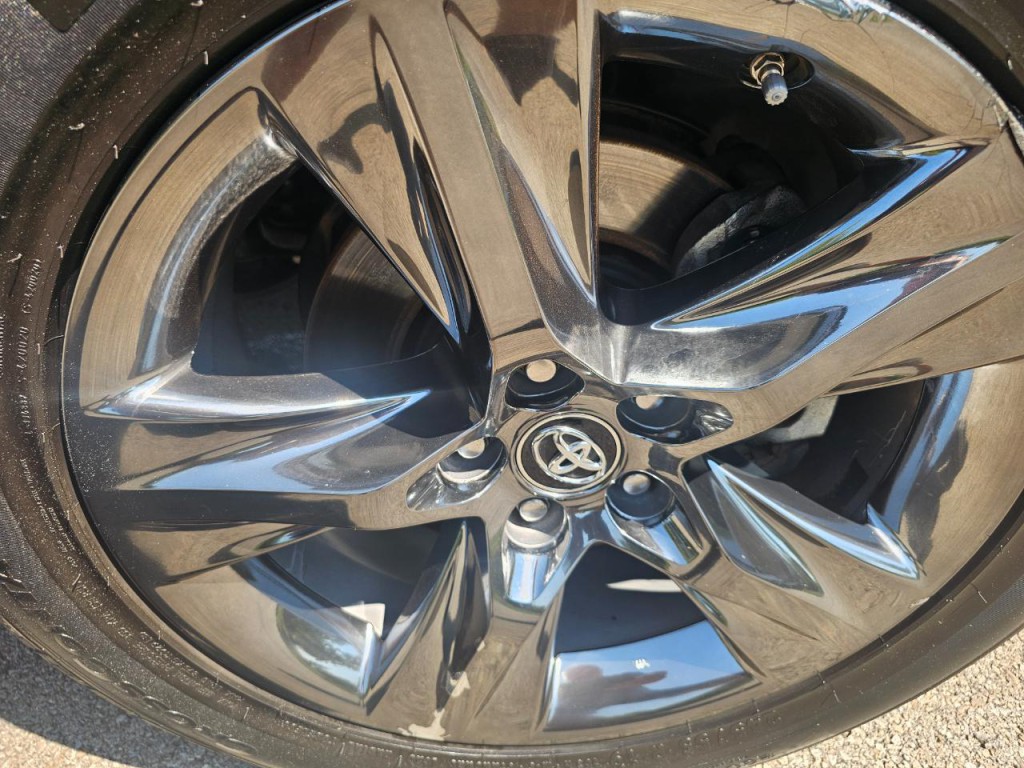 2018 Toyota Highlander Image 14