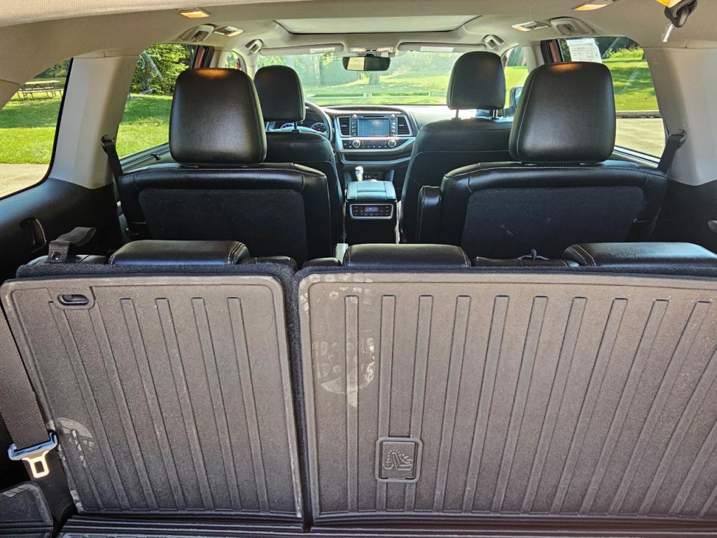 2018 Toyota Highlander Image 19