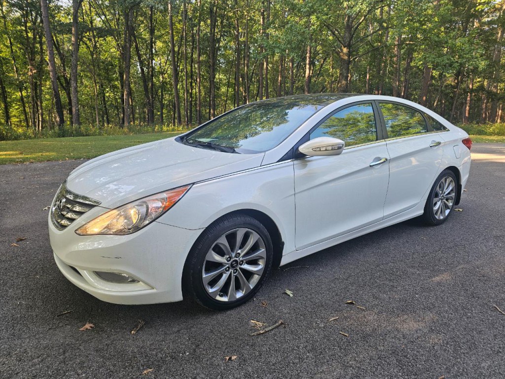 2012 Hyundai Sonata Image 4