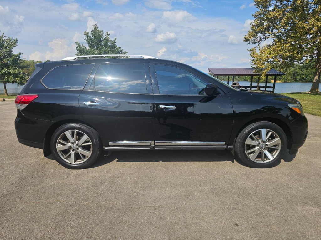 2014 Nissan Pathfinder Image 3