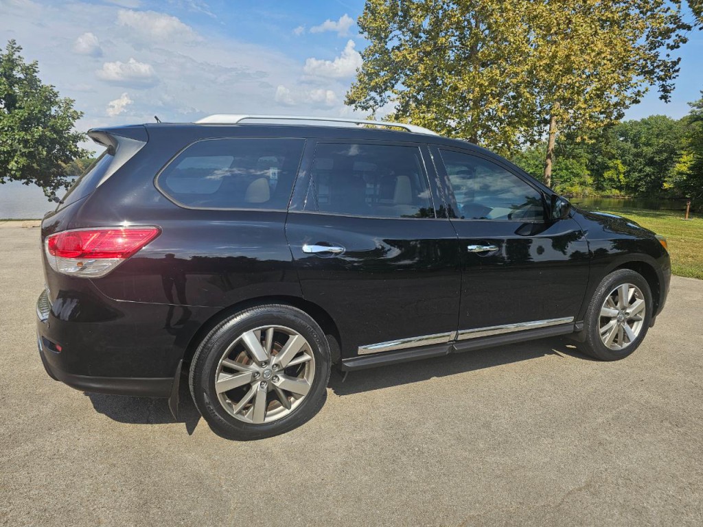 2014 Nissan Pathfinder Image 4