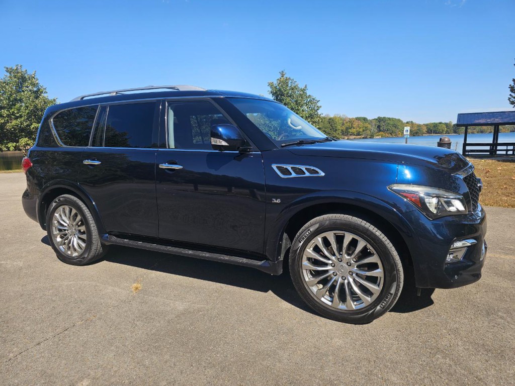 2015 INFINITI QX80 Image 2