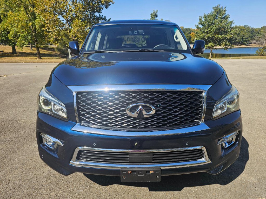 2015 INFINITI QX80 Image 12