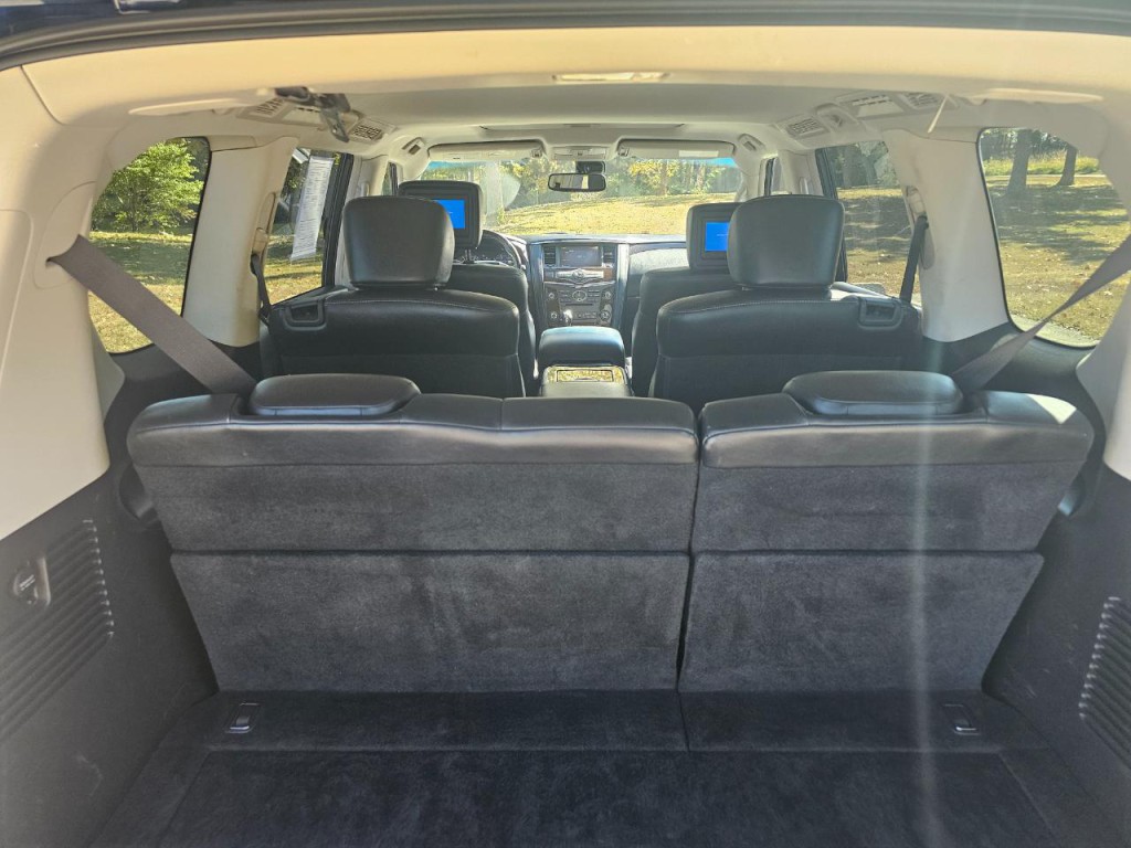 2015 INFINITI QX80 Image 21