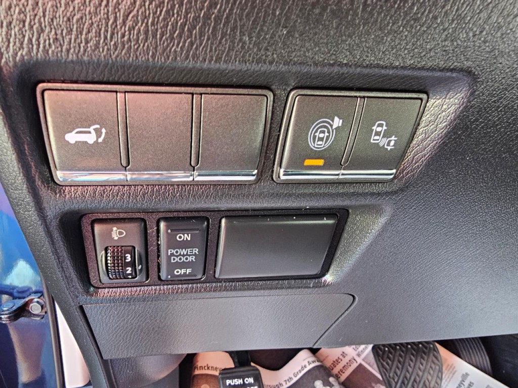 2015 INFINITI QX80 Image 34