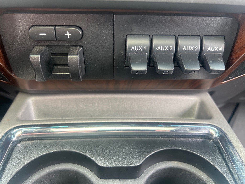 2013 Ford F-350 Image 25