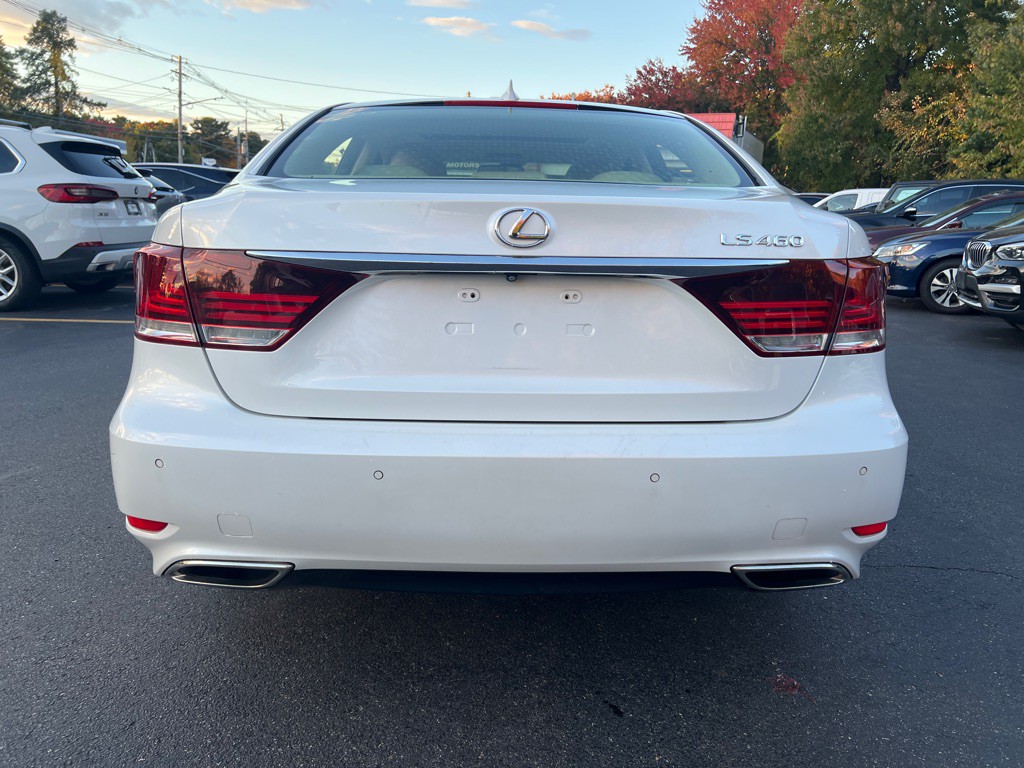 2015 Lexus LS 460 Image 4