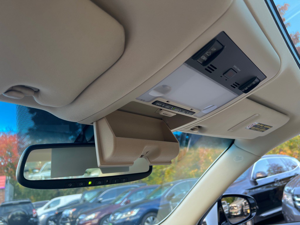 2015 Lexus LS 460 Image 23