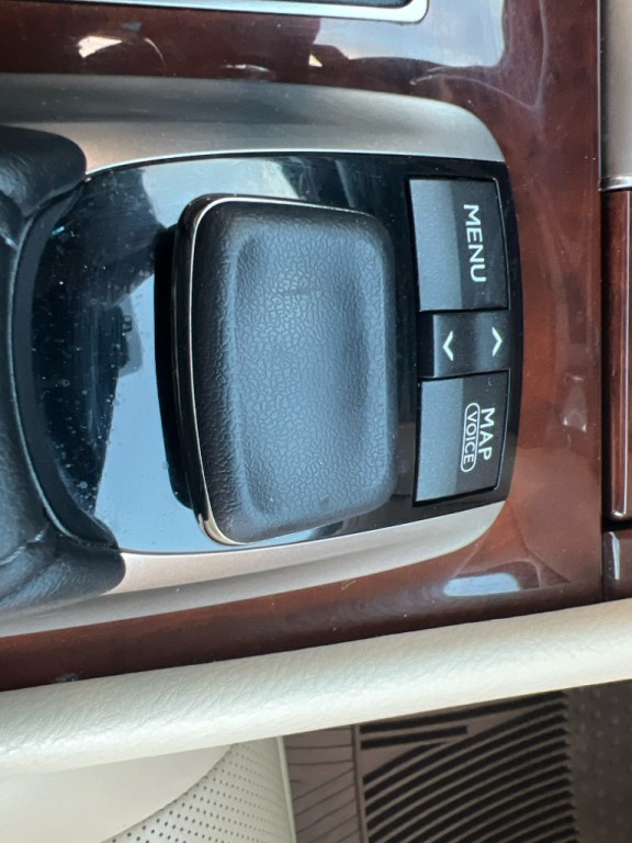 2015 Lexus LS 460 Image 29