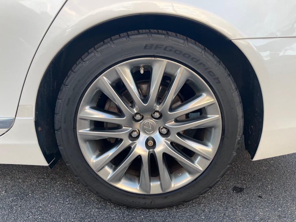 2015 Lexus LS 460 Image 41