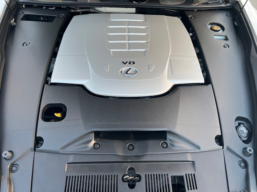 2015 Lexus LS 460 Image 44