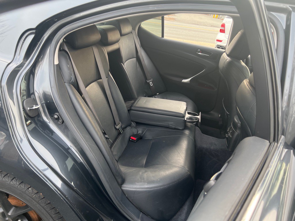 2008 Lexus IS Image 11