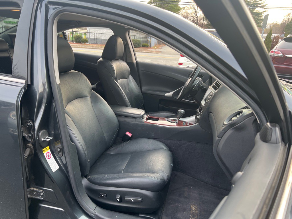 2008 Lexus IS Image 12
