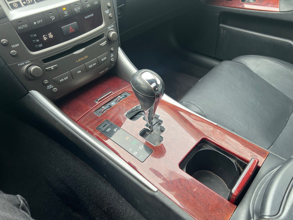 2008 Lexus IS Image 28