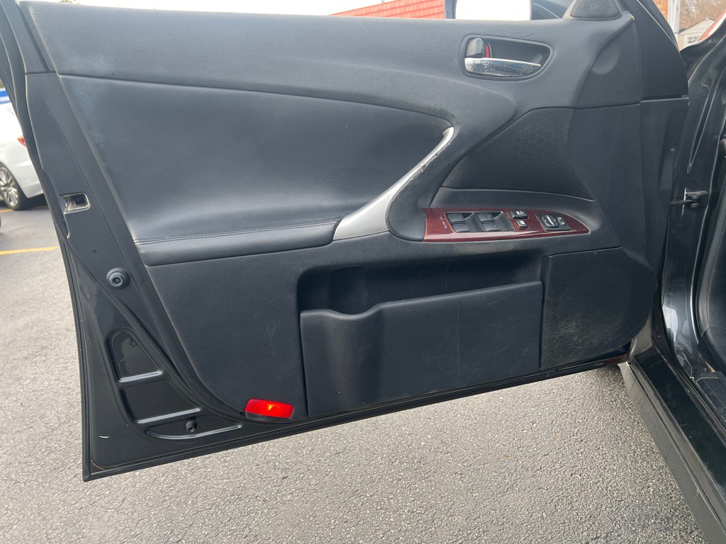 2008 Lexus IS Image 39