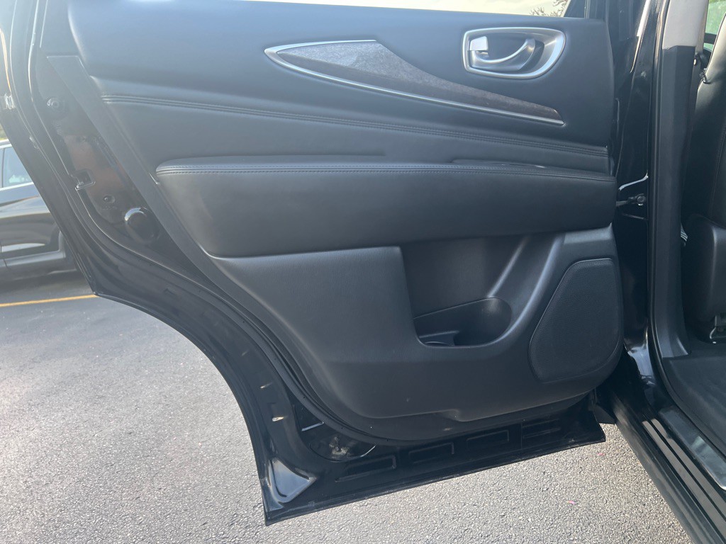 2013 INFINITI JX35 Image 12