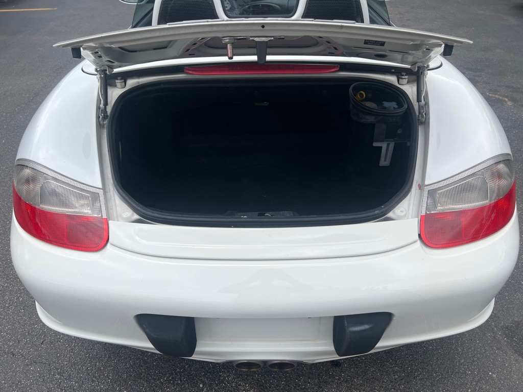 2004 Porsche Boxster Image 6
