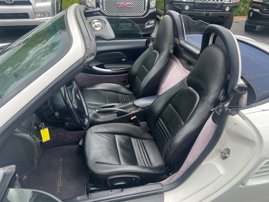 2004 Porsche Boxster Image 13