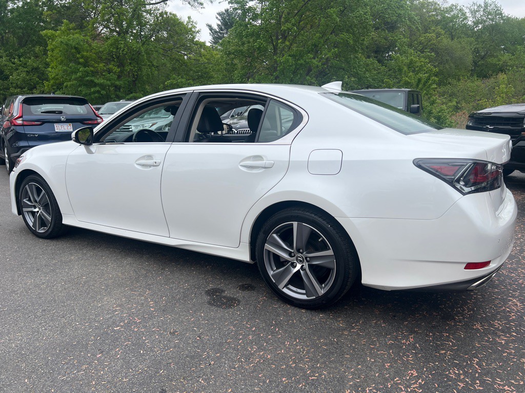 2020 Lexus GS Image 3