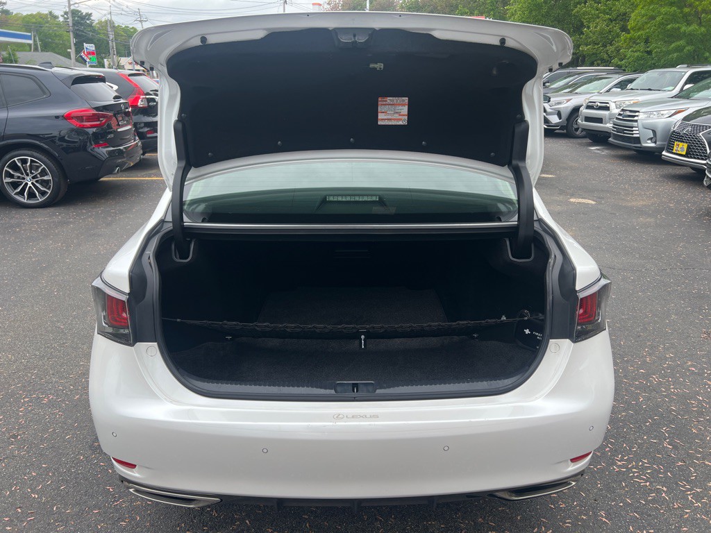 2020 Lexus GS Image 5