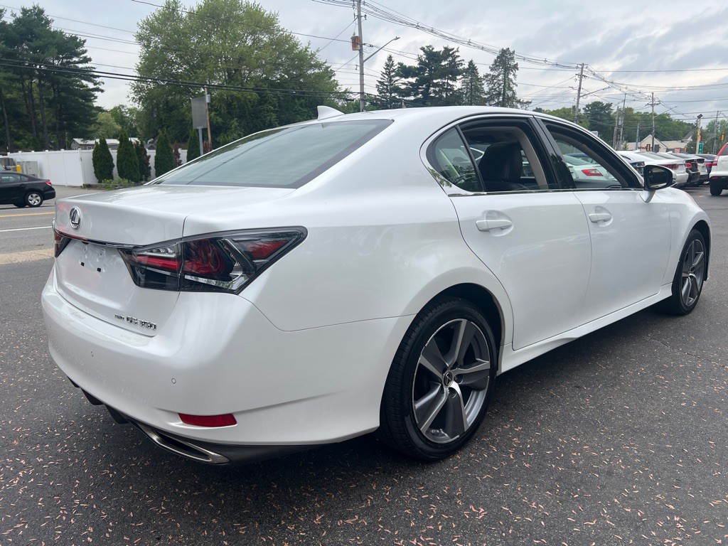 2020 Lexus GS Image 7