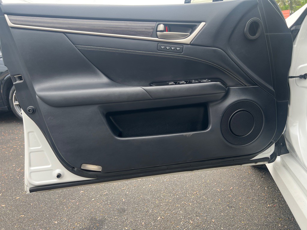 2020 Lexus GS Image 9
