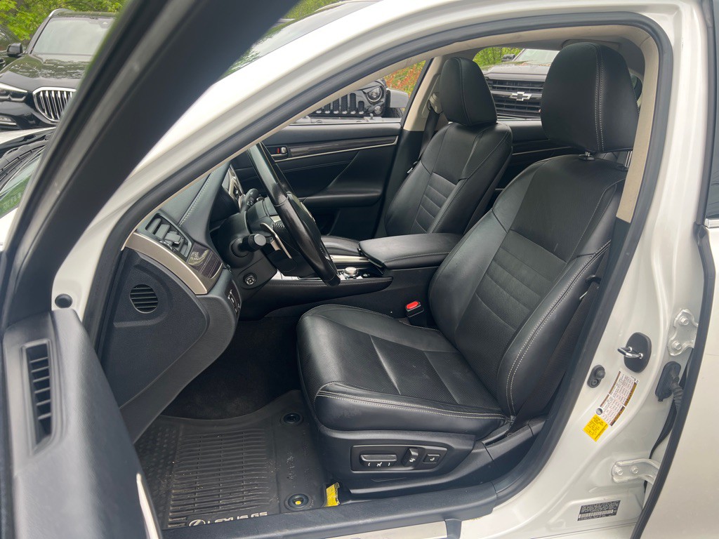 2020 Lexus GS Image 13