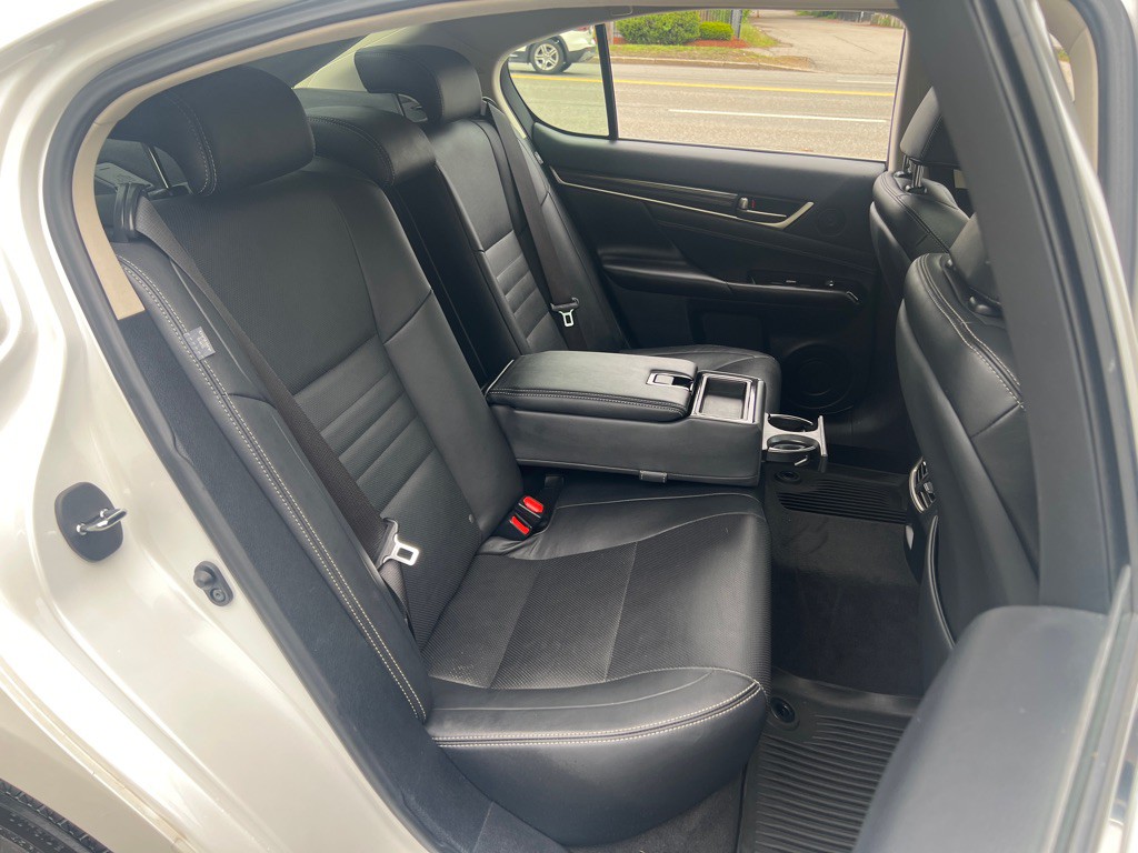2020 Lexus GS Image 16