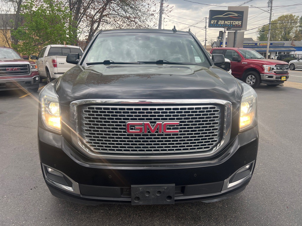 2015 GMC Yukon Image 10