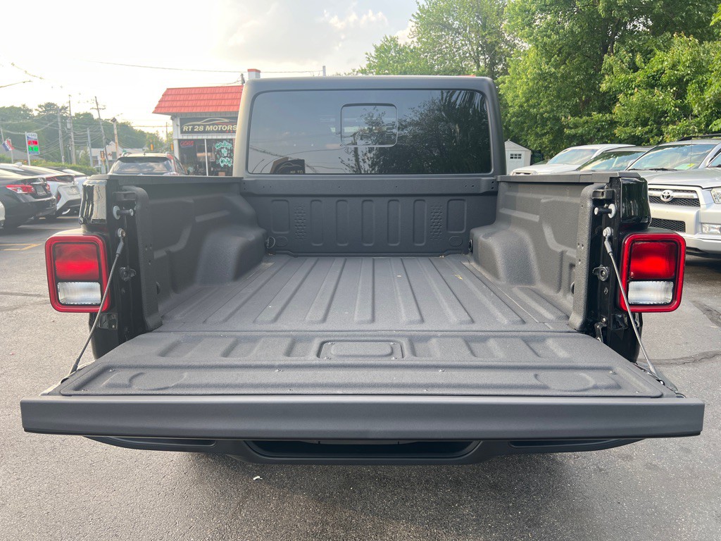 2021 Jeep Gladiator Image 6