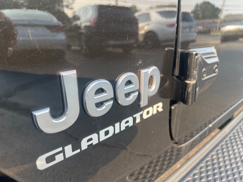 2021 Jeep Gladiator Image 39