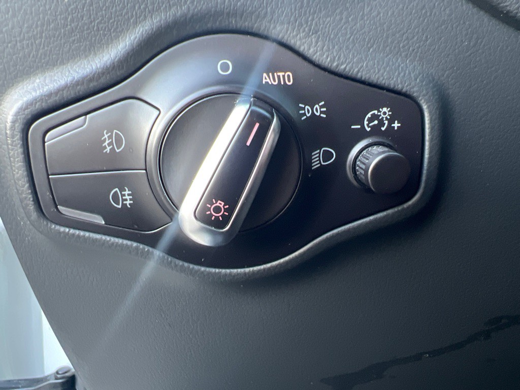 2016 Audi Q5 Image 21