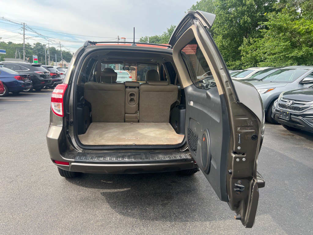 2010 Toyota Rav4 Image 5