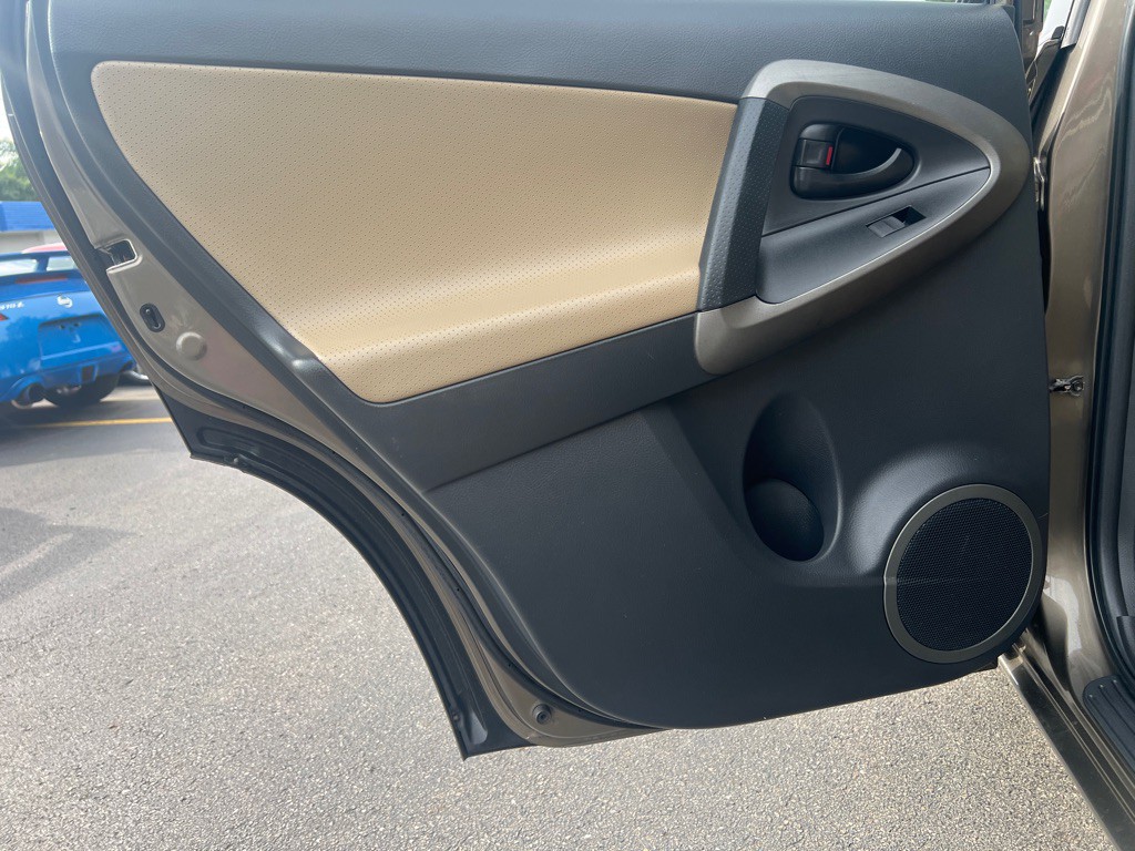 2010 Toyota Rav4 Image 11