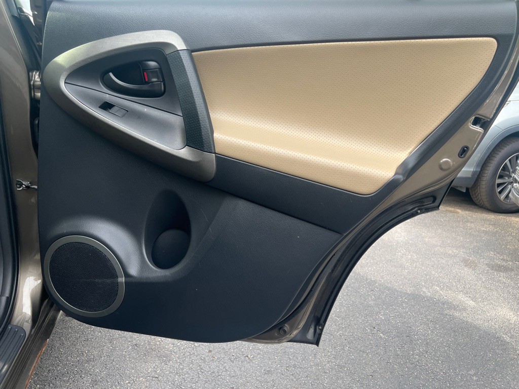 2010 Toyota Rav4 Image 13