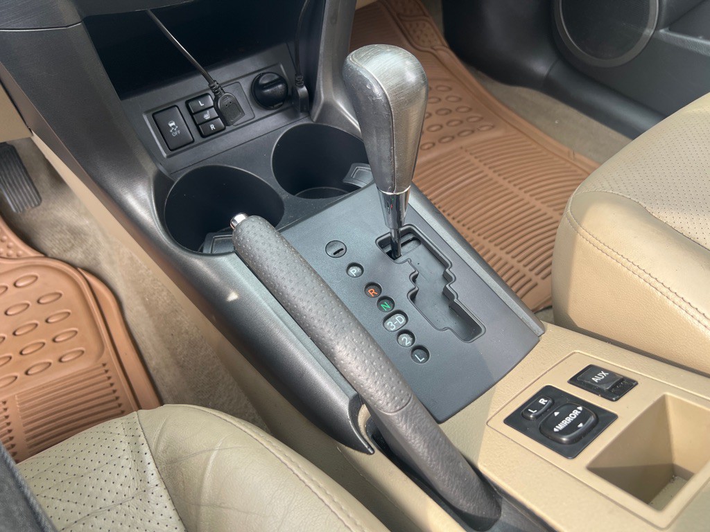 2010 Toyota Rav4 Image 26