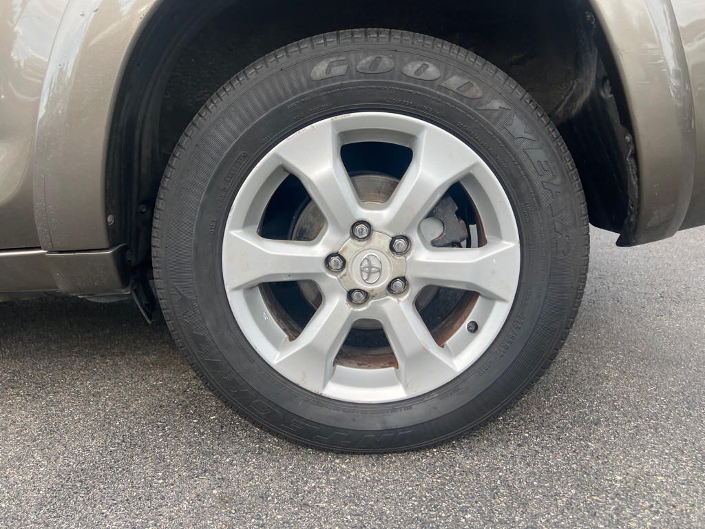 2010 Toyota Rav4 Image 31