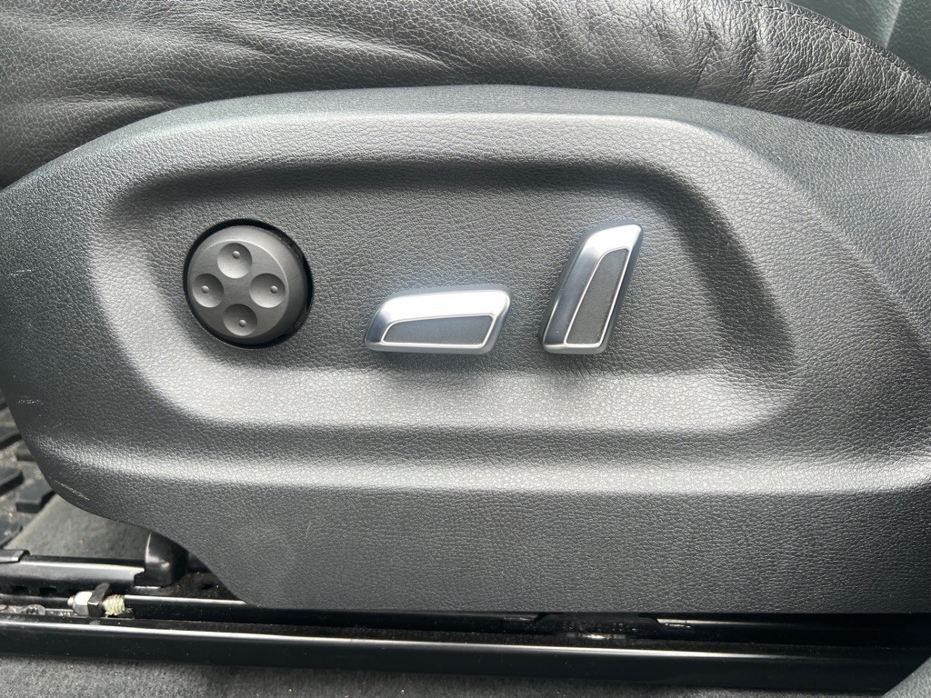 2014 Audi Q5 Image 32