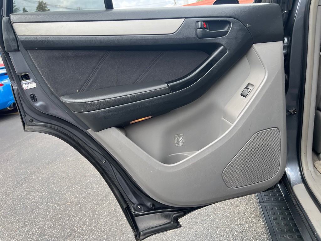 2004 Toyota 4Runner Image 10