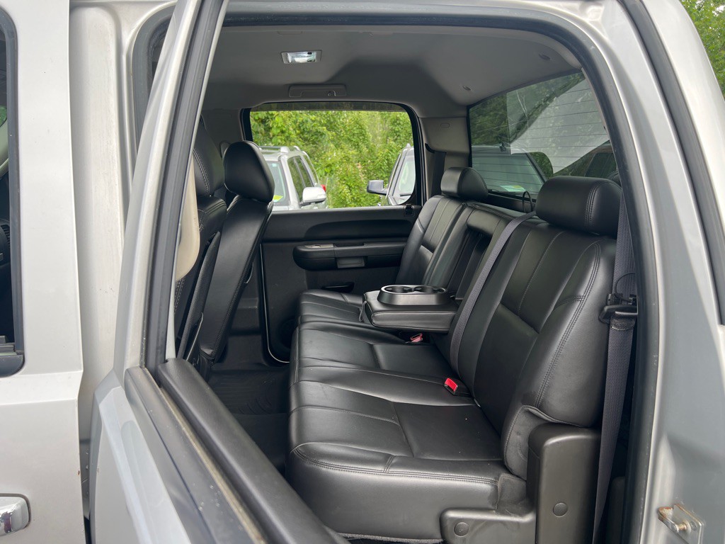 2011 GMC Sierra Image 15