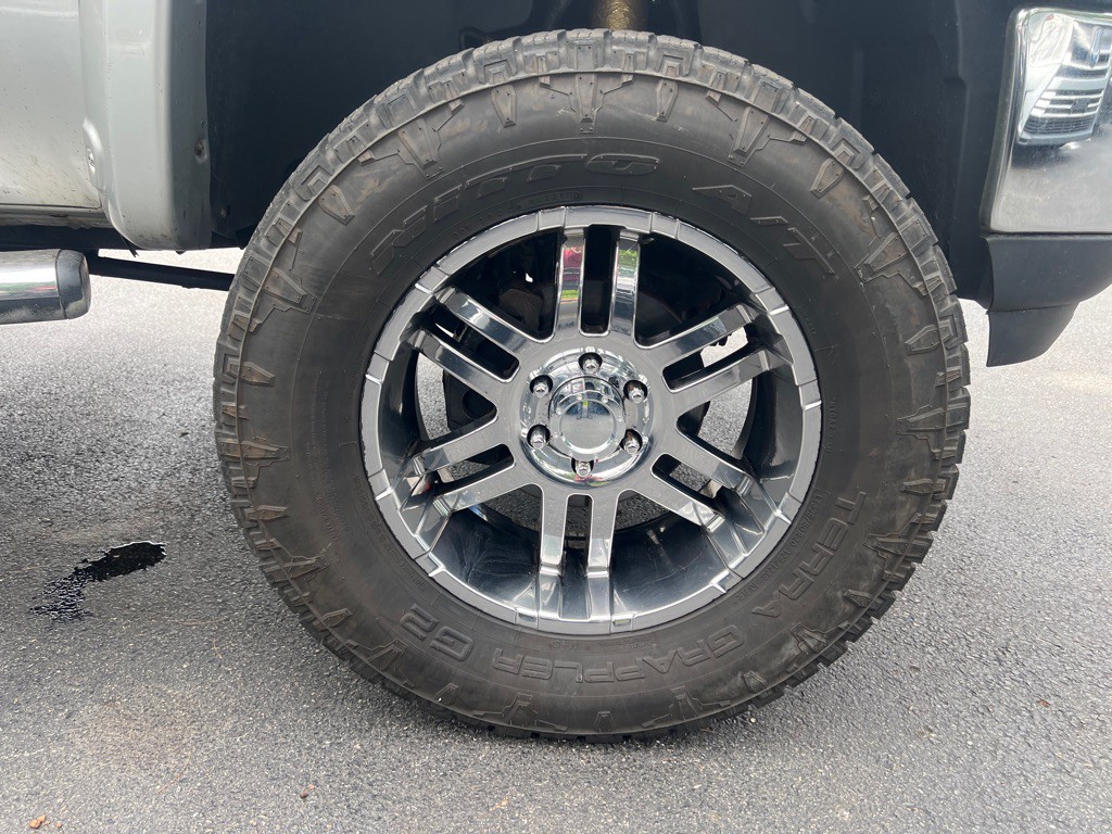 2011 GMC Sierra Image 32